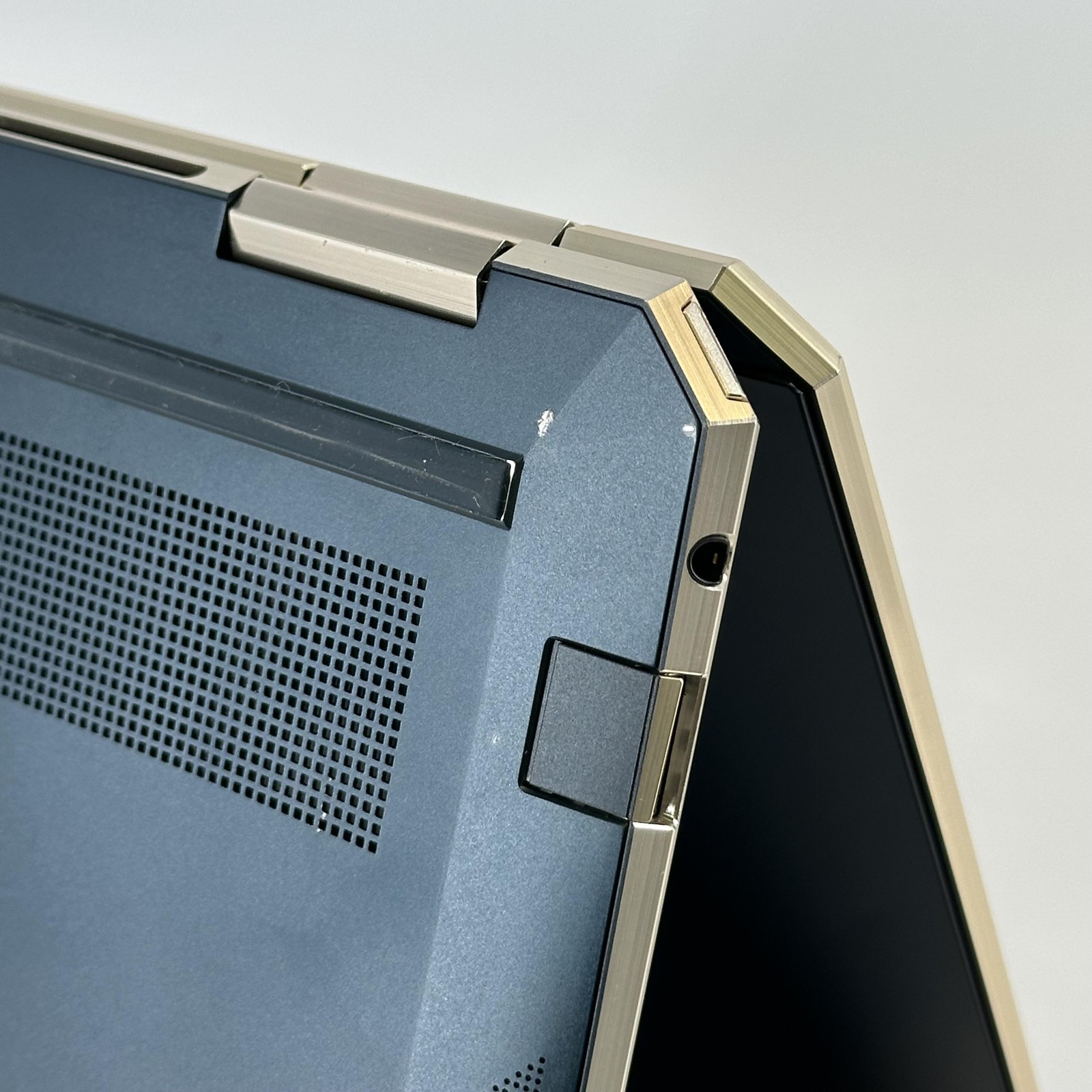 HP Spectre 13 x360 FHD TOUCH i7-1165G7 2.8GHz 16GB 1TB Single USB-C Port Blocked