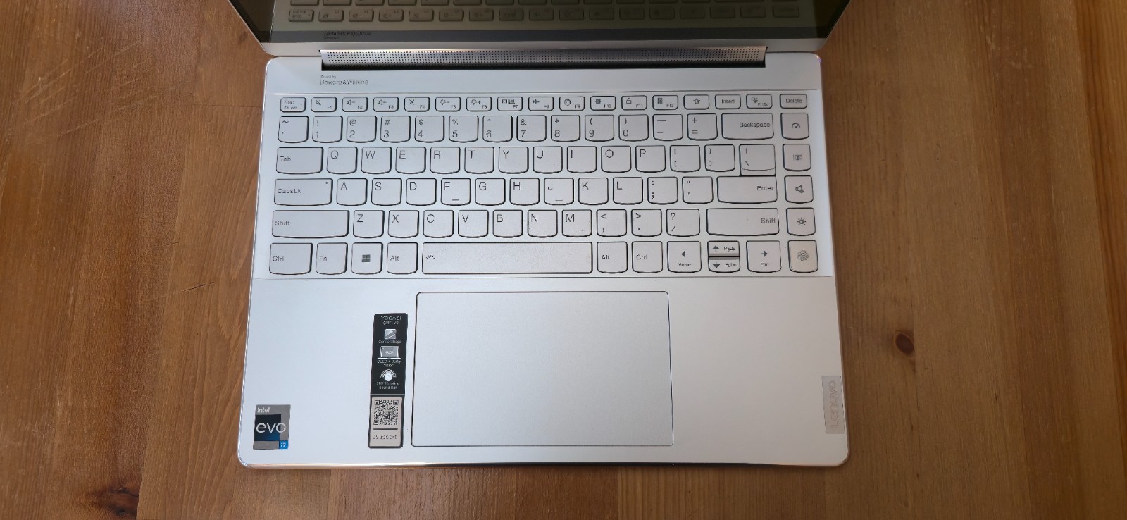 Lenovo Yoga 9i 2-in-1 14″ 2.8K OLED Touch Laptop i7-1260P 16GB 512GB SSD Oatmeal