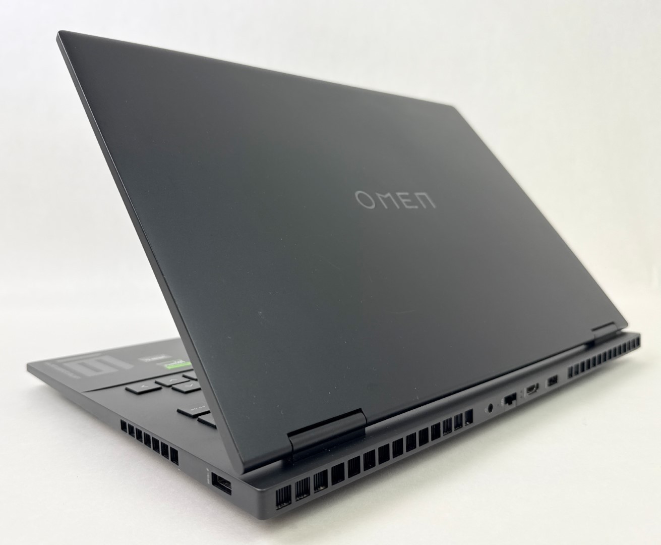 HP Omen 16-xf0033dx 16″ FHD Ryzen 9 7940HS 16GB 512GB RTX 4070 W11 Gaming Laptop