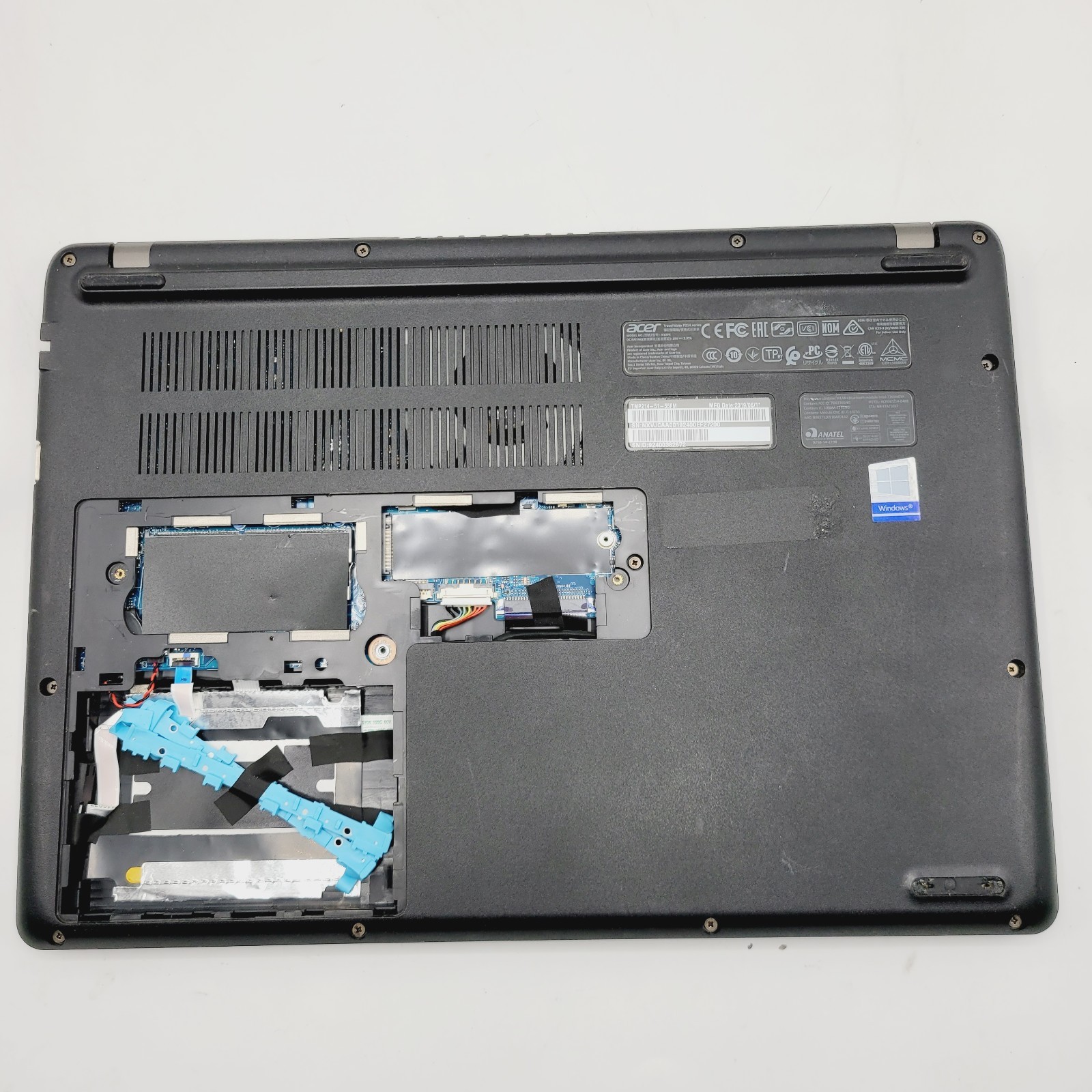 Acer TravelMate P214 Core i5 8th Gen No RAM No HDD 15.6″ FOR PARTS