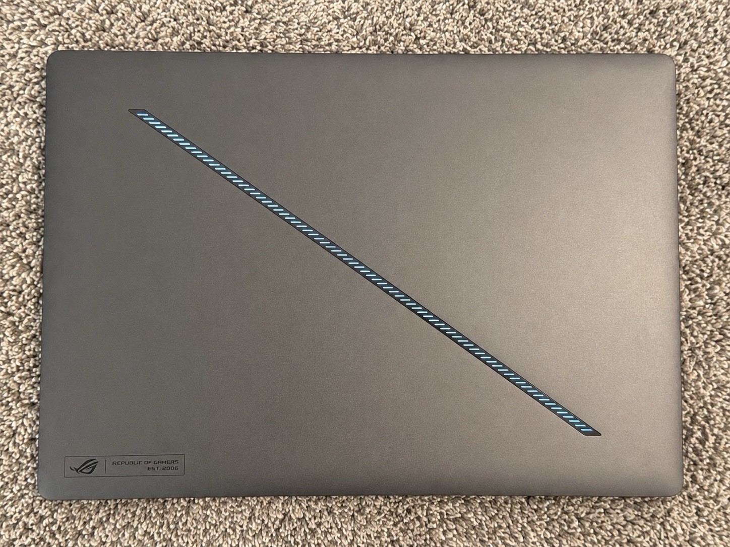 ASUS ROG Zephyrus G16 GU605 RTX 4070 Core Ultra 9 16GB 1TB OLED 240Hz