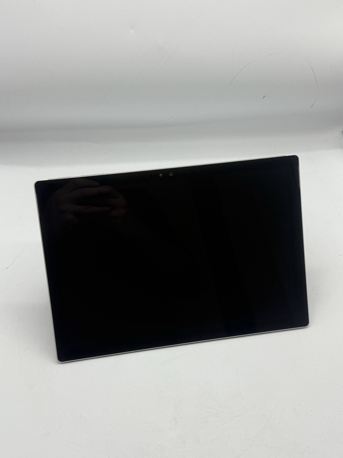 Microsoft Surface Pro 4 12.6” Core i7-6650U 2.2GHz 16GB RAM 256GB SSD READ