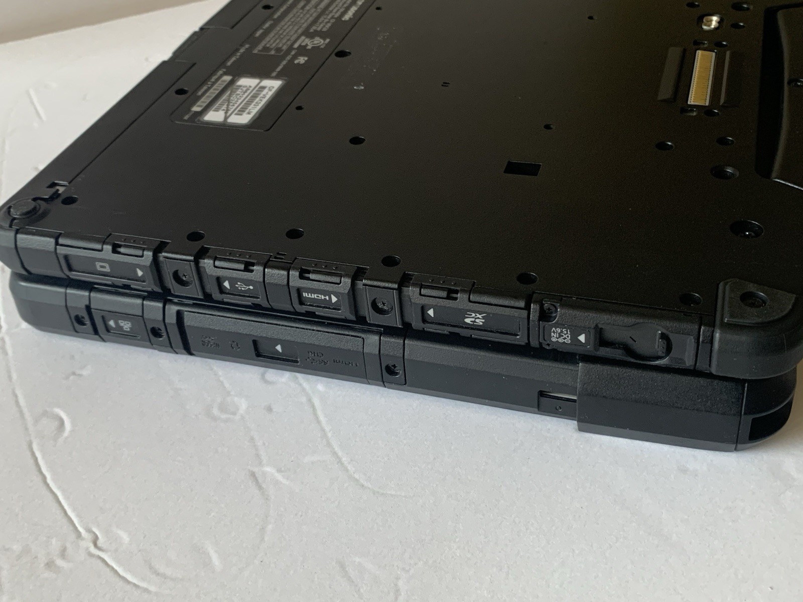 Panasonic Toughbook CF-33- i5-7300U 2.60GHz 256GB SSD 16GB Ram