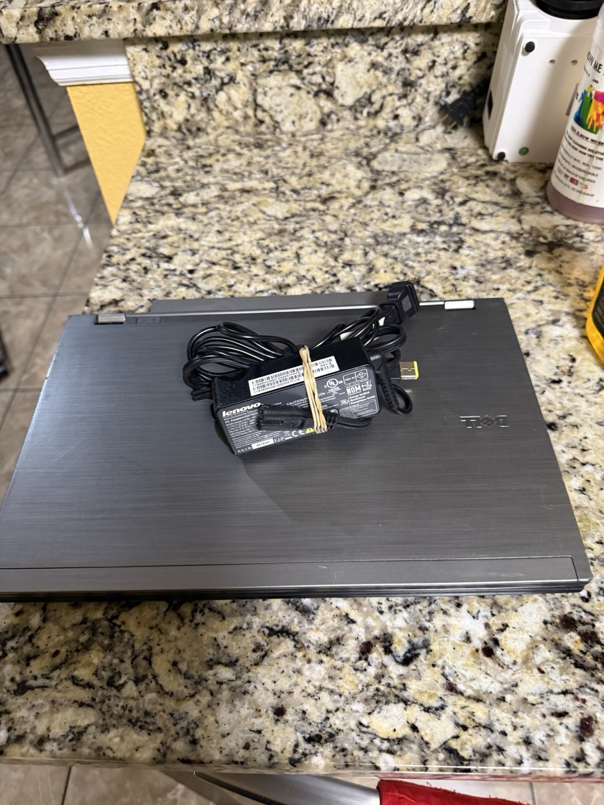 Dell Latitude E4310 Intel i5-M520 2.4GHz 4 GB 160HDD/Win 10 pro/charger in