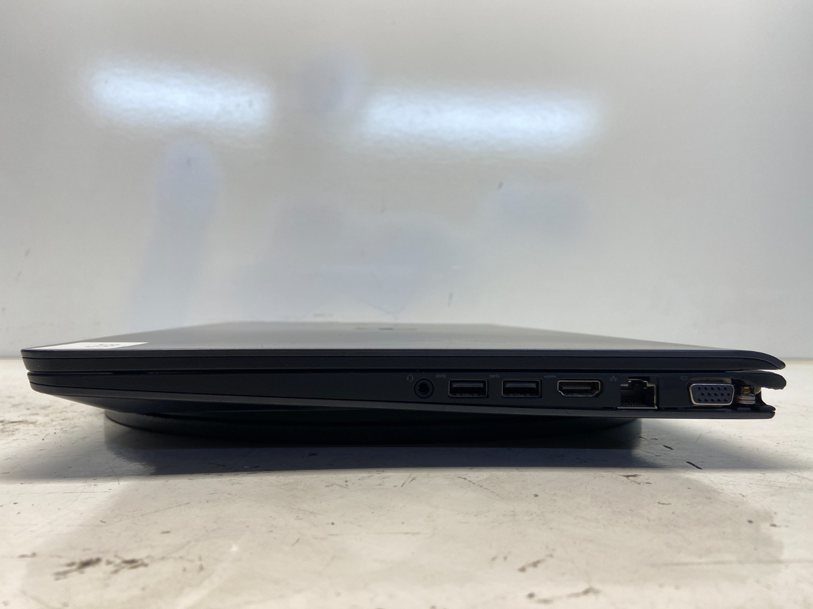 Dell Latitude 3550 Intel i3-5005U 2GHz 8 GB NO HDD