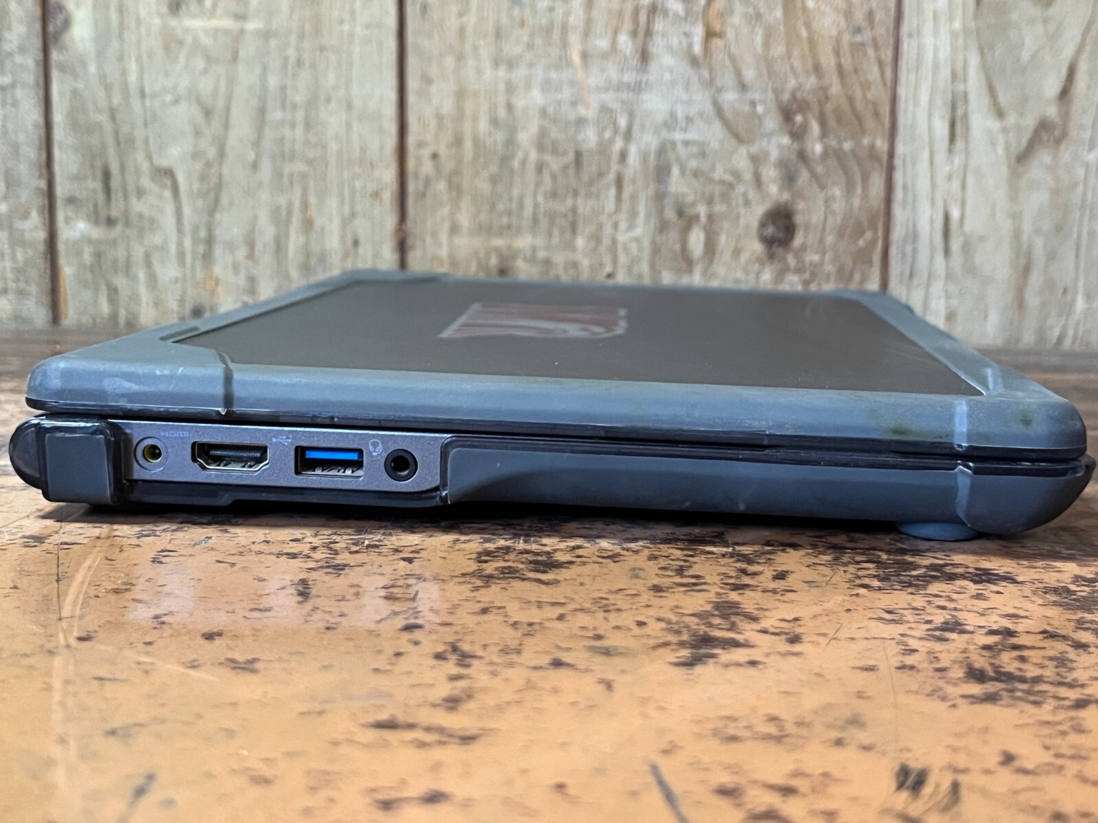 Tough Rugged Acer c740 Chromebook 11.6″ Intel 1.50GHz 4GB 16GB HDMI USB 3.0