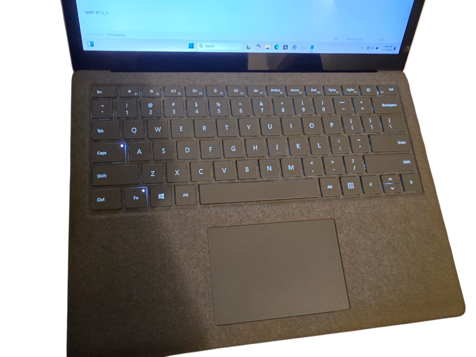 Microsoft Surface Laptop 2 13.5″ SLV i5 8250U 8GB RAM 128GB SSD Touch Chrg Win11