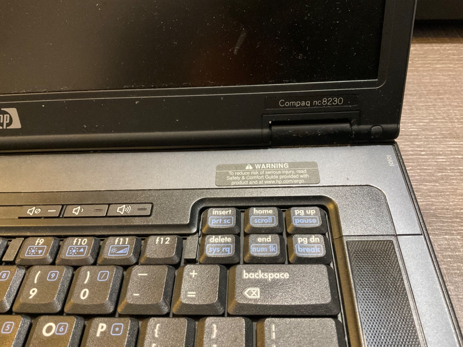 HP Compaq NC8230 Intel Pentium M @ 1.86GHz 1GB RAM No HDD No OS