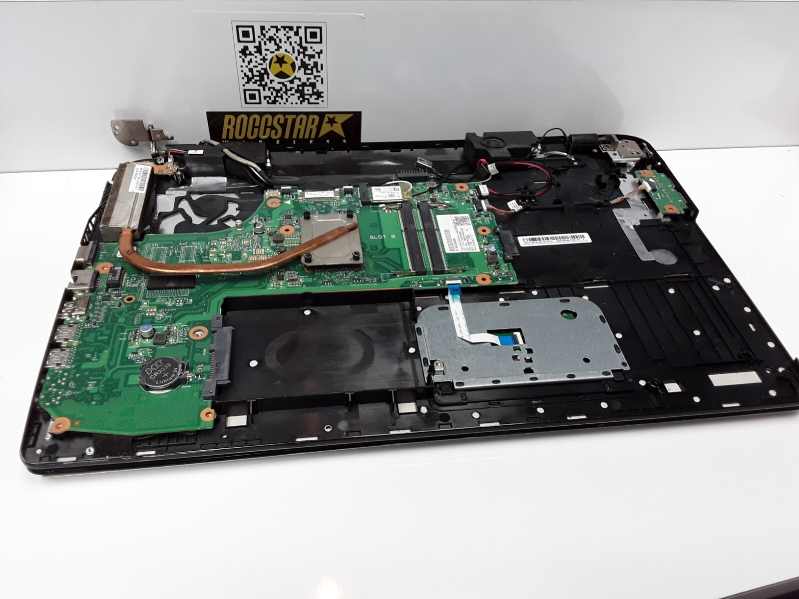 BROKEN TOSHIBA Satellite L75 PARTS and REPAIR 001