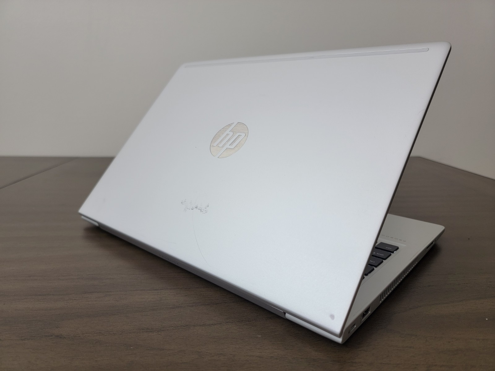 CLEAN HP ProBook 445 G7 14″ AMD Ryzen 7 4700U @ 2.7GHz -8GB Ram- 228GB SSD