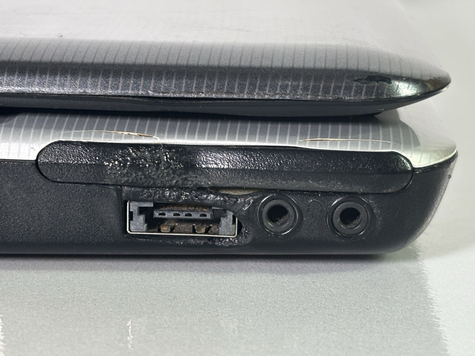 Toshiba Satellite L505 Laptop AMD Athlon II Dual-Core Windows 8 *READ