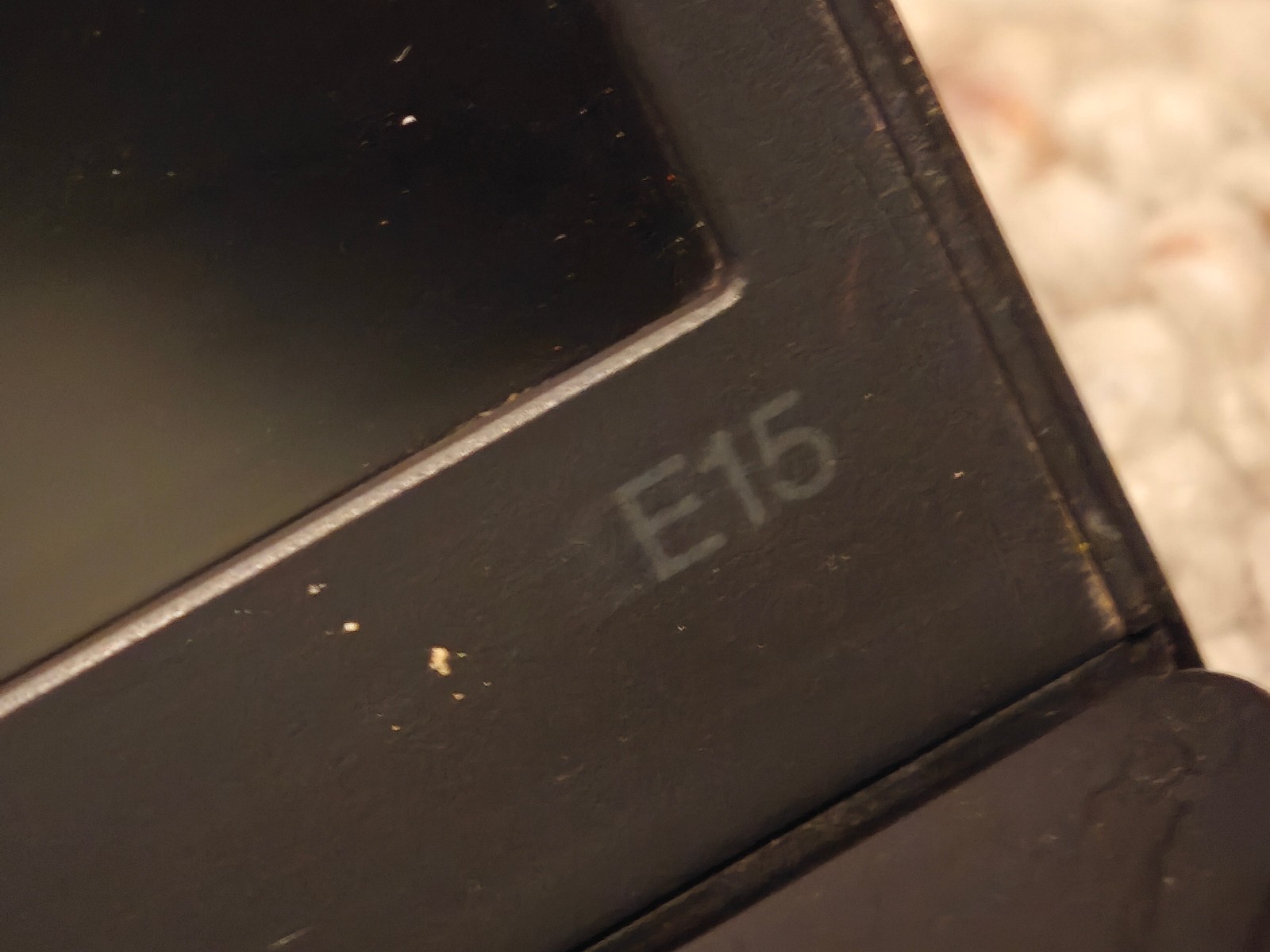 Lenovo ThinkPad E15 Gen 4; NO SSD, 4GB RAM, AMD Ryzen 3 5000; BROKEN SCREEN