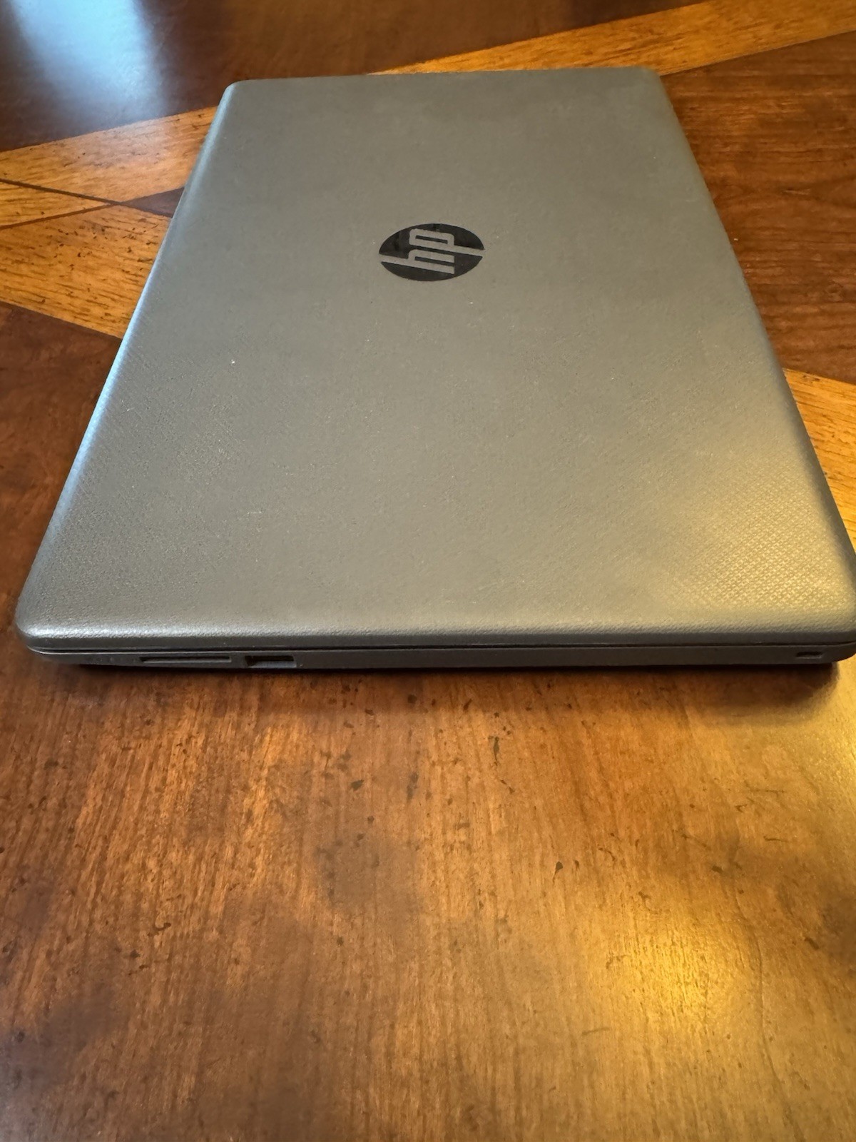 Hp 255 G7 AMD A6 9225 2.6ghz 8gb Power supply included