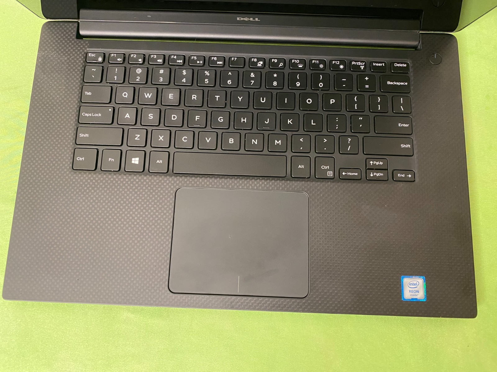Dell Precision 5520 15.6″ Xeon 4K E3-1505M v5 16GB, 500GB SSD, M1200, Win 11 Pro