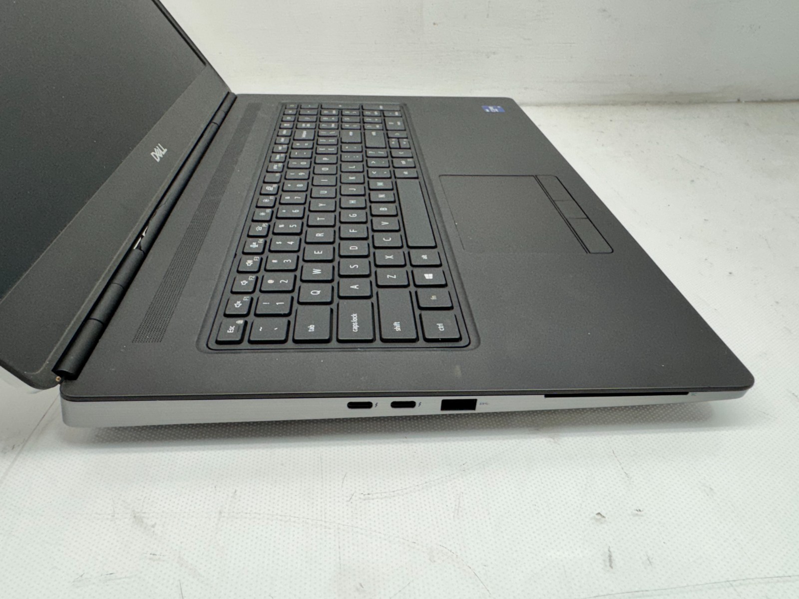 Dell Precision 7760 Intel i9-11950H@2.6Ghz 32GB RAM 1TB RTX A5000 W/AC *READ*