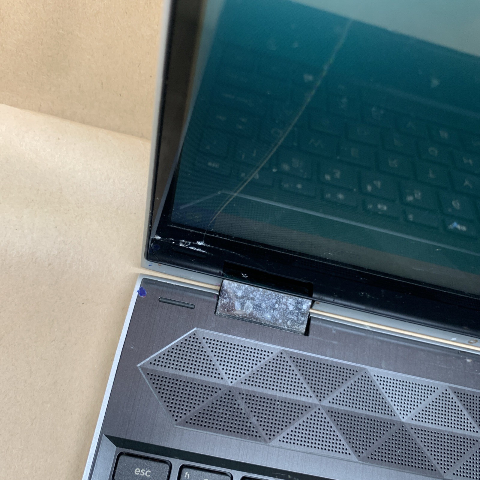 HP Pavillion x360 Convertible 15-cr0xxx i3-8130U@2.2GHz 4GB RAM, 1TB SSD, W10P