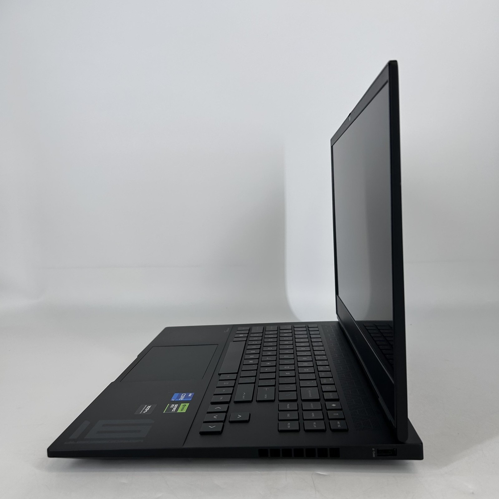 HP Omen 16 165Hz FHD 2.1 GHz i7-14700HX 16GB 512GB SSD NVIDIA RTX 4050 Excellent