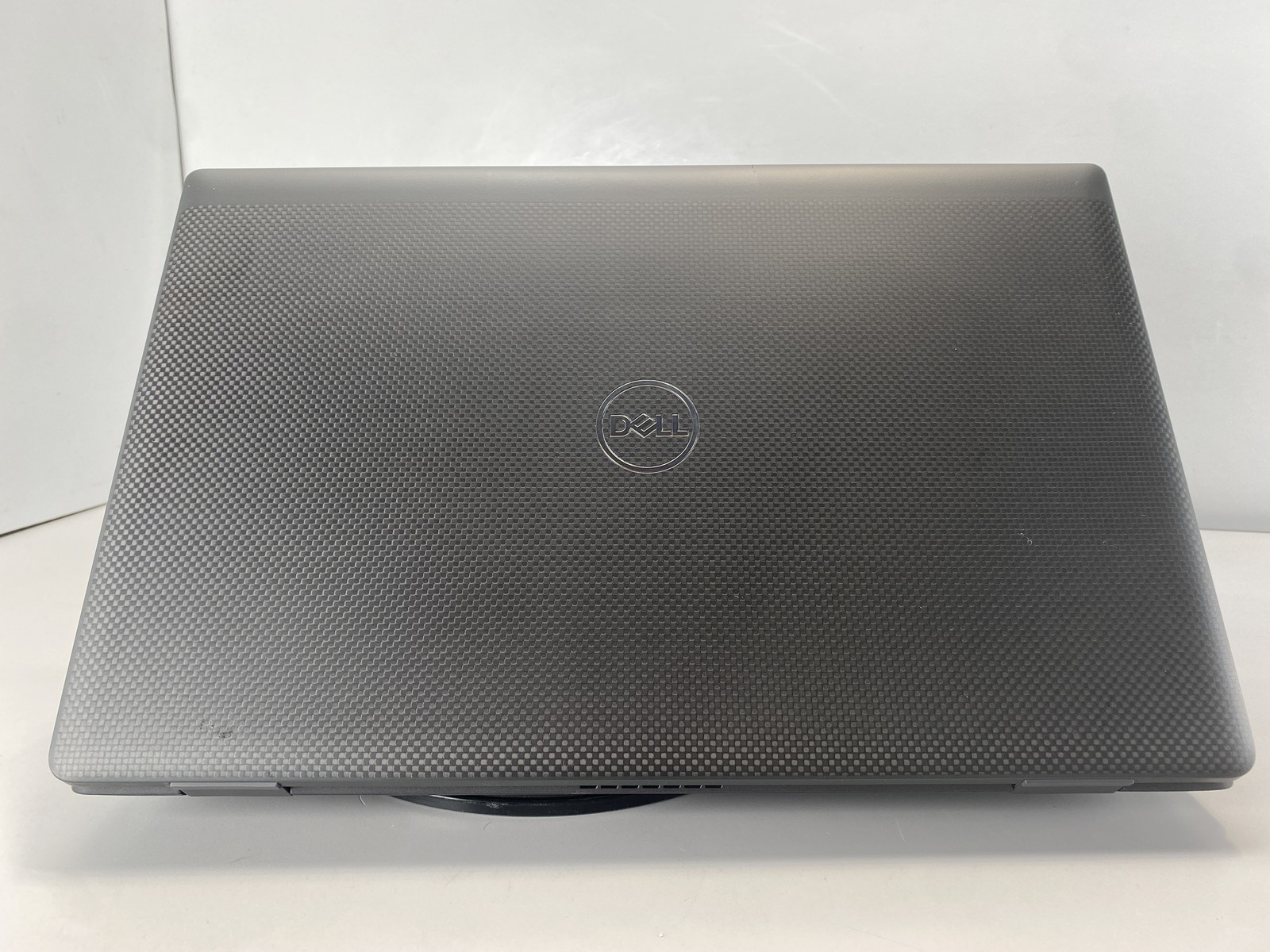 Dell Latitude Laptop 7520 15.6″ Intel Core i7-1185G7 256GB – Black