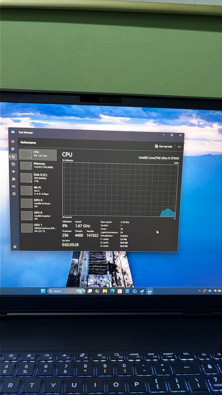 Alienware 16X Aurora Gaming AI Laptop 100% DCI-P3 32GB RAM 2TB SSD RTX 5070