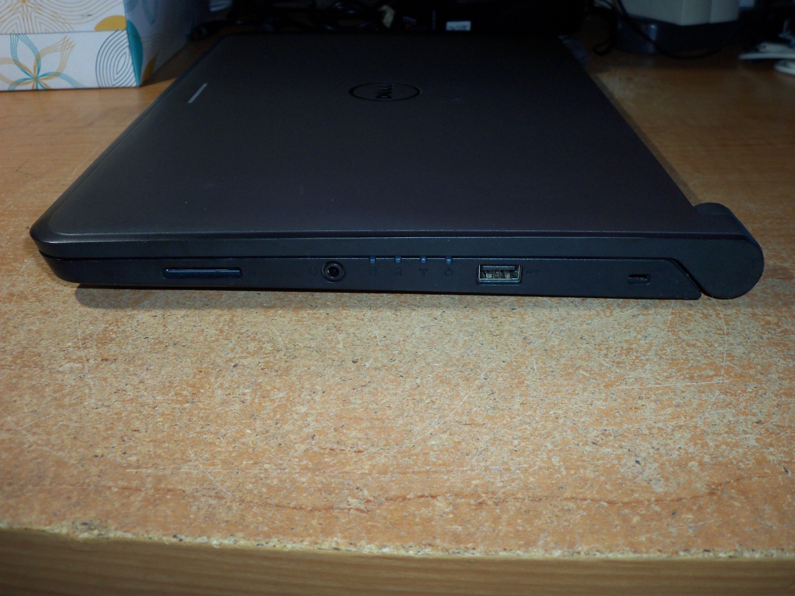 Dell Latitude 3340 Laptop 8GB RAM 500GB HD Windows 11 Pro No AC Ada. No Battery
