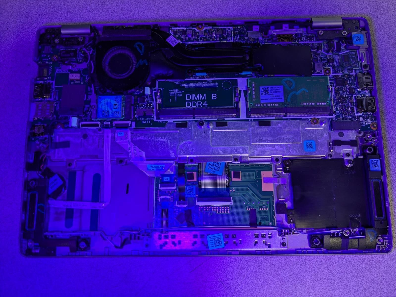 DELL LATITUDE 5310 i5-10210U @ 1.60GHz, 4GB RAM, NO HDD/OS