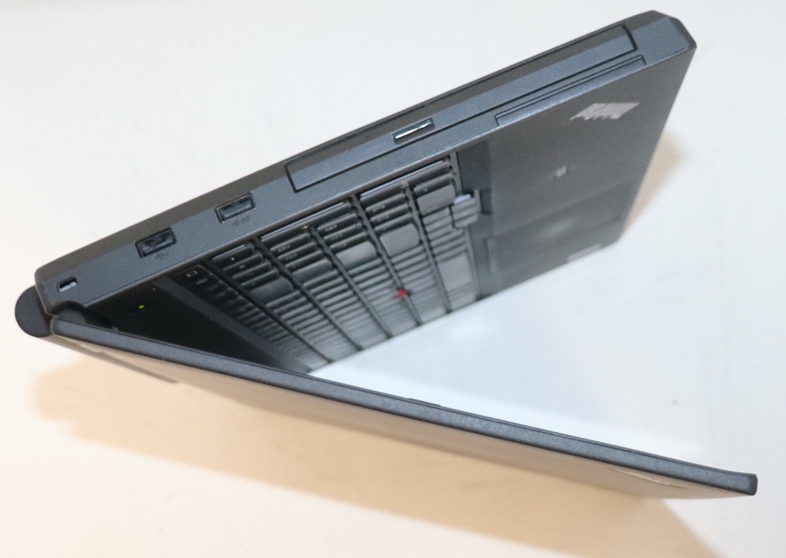 Lenovo ThinkPad T540p|Core i7@2.90 GHz|16GB RAM |256GB SSD|WIN10.Prof|NVIDIA