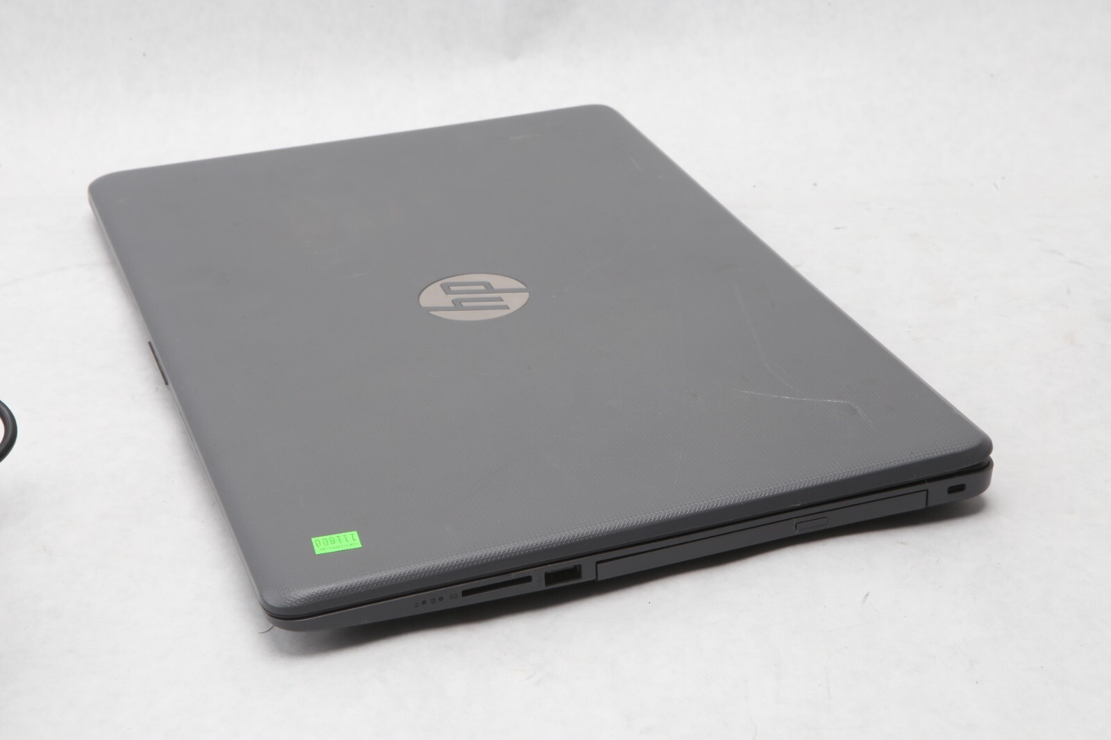 HP 15-bs051od 15.6″ / Intel Core i3-7100U @ 2.40GHz 6GB RAM 240gb SSD WIN 10 E42