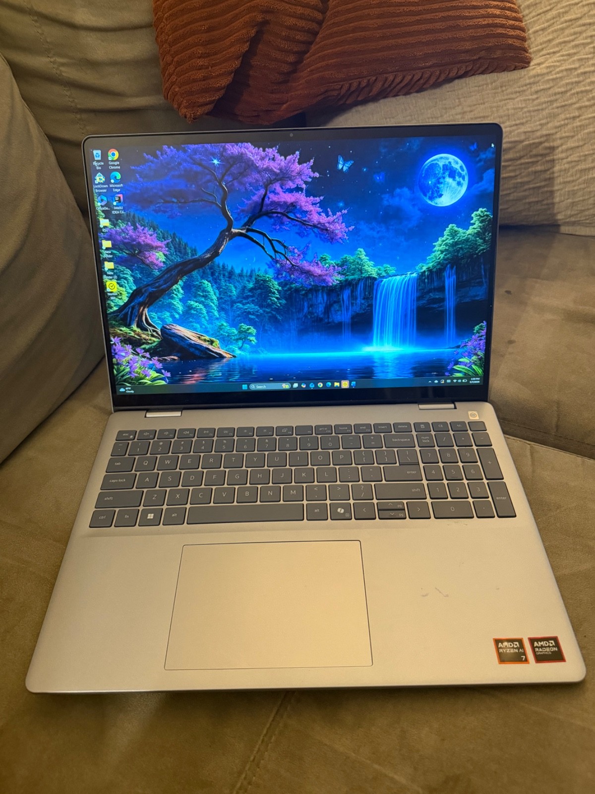 Dell – Plus – Copilot+ PC – 16” 2K Touchscreen Laptop – AMD Ryzen AI 7 350 2025
