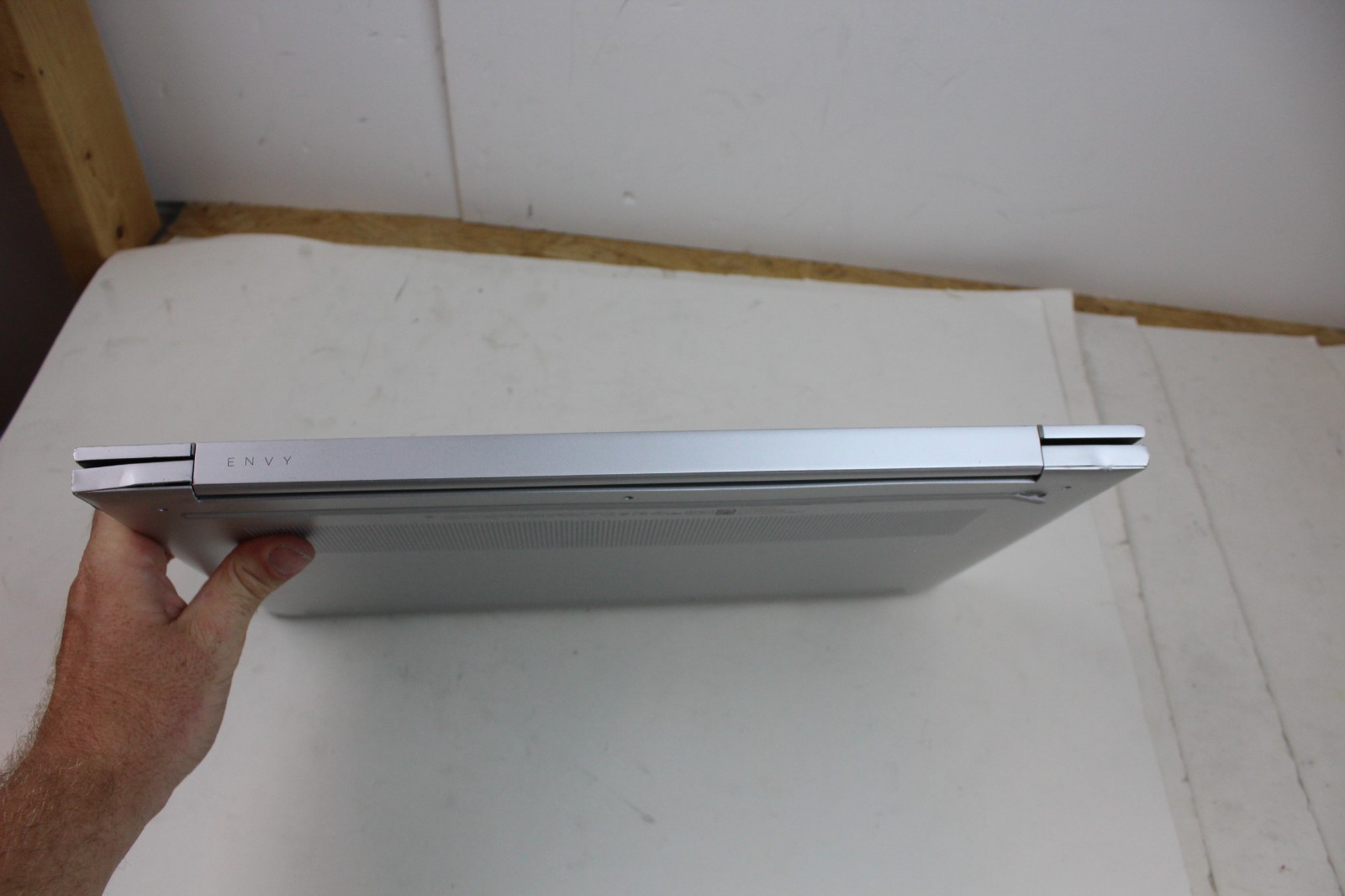 AS IS PARTS HP Envy 17-CR0013DX 17.3″ i7-1260P 8GB RAM NO HDD