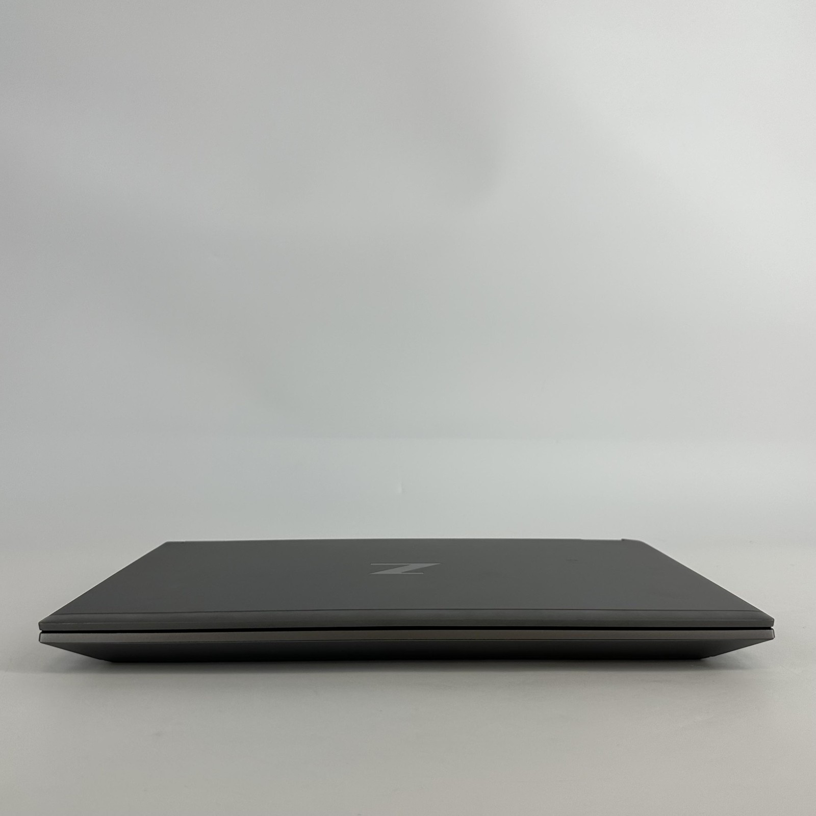 HP ZBook Fury 15 G8 FHD i7-11800H 2.30GHz 32GB 512GB SSD RTX A2000 Good