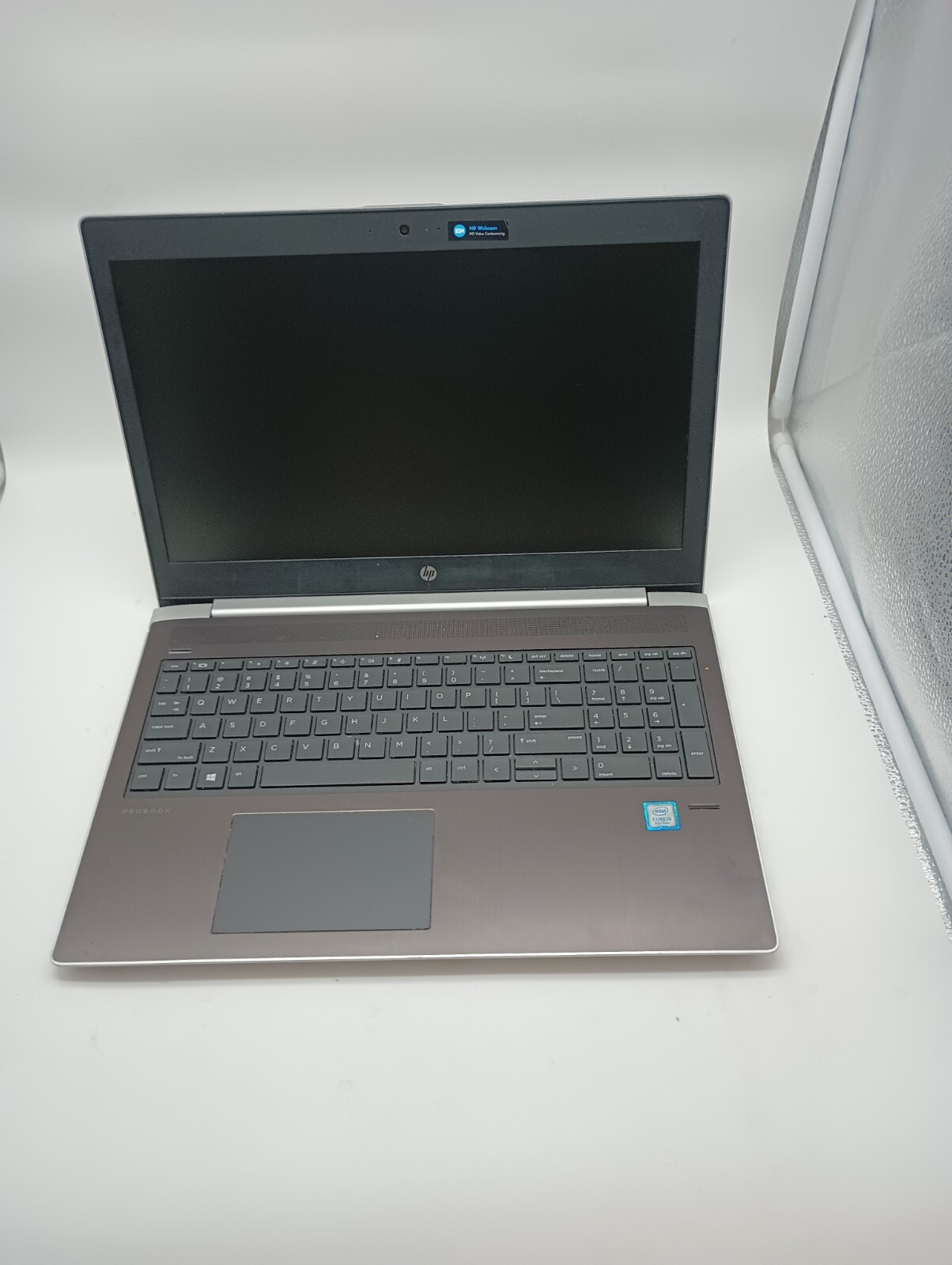 ProBook 450 G5 w/charger. (Bad Battery!!)i5 8th gen(4cores).8GB.128GB M.2.15.6″