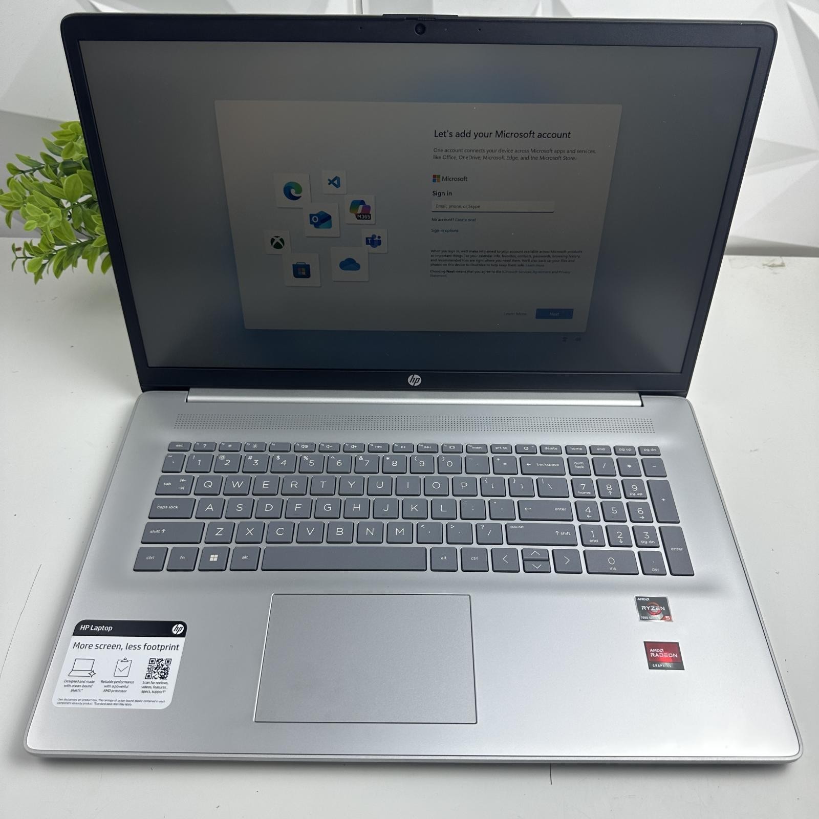 HP 17 Laptop, 17.3″ FHD, AMD Ryzen 5 7530U, 8GB, 512GB SSD, Silver