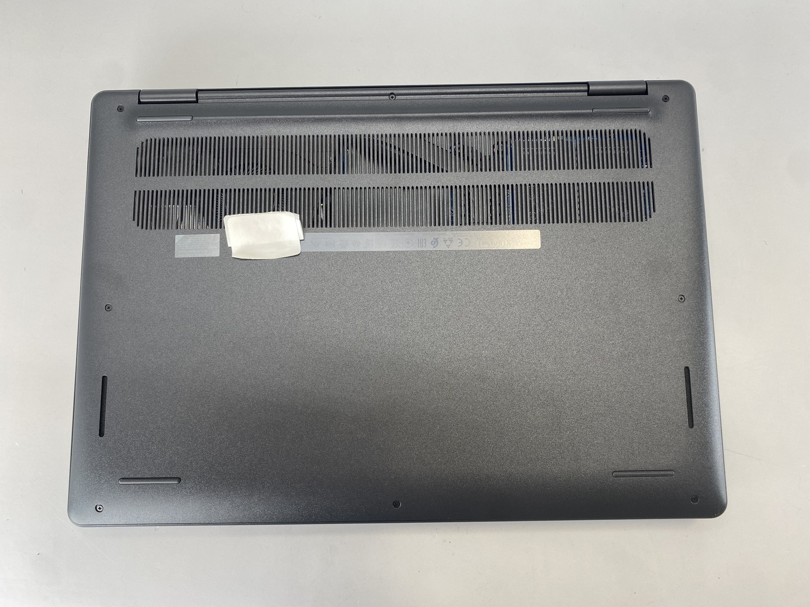 Dell Laptop Pro 16 PC16255 16″ AMD Ryzen 7 250 1TB- Gray