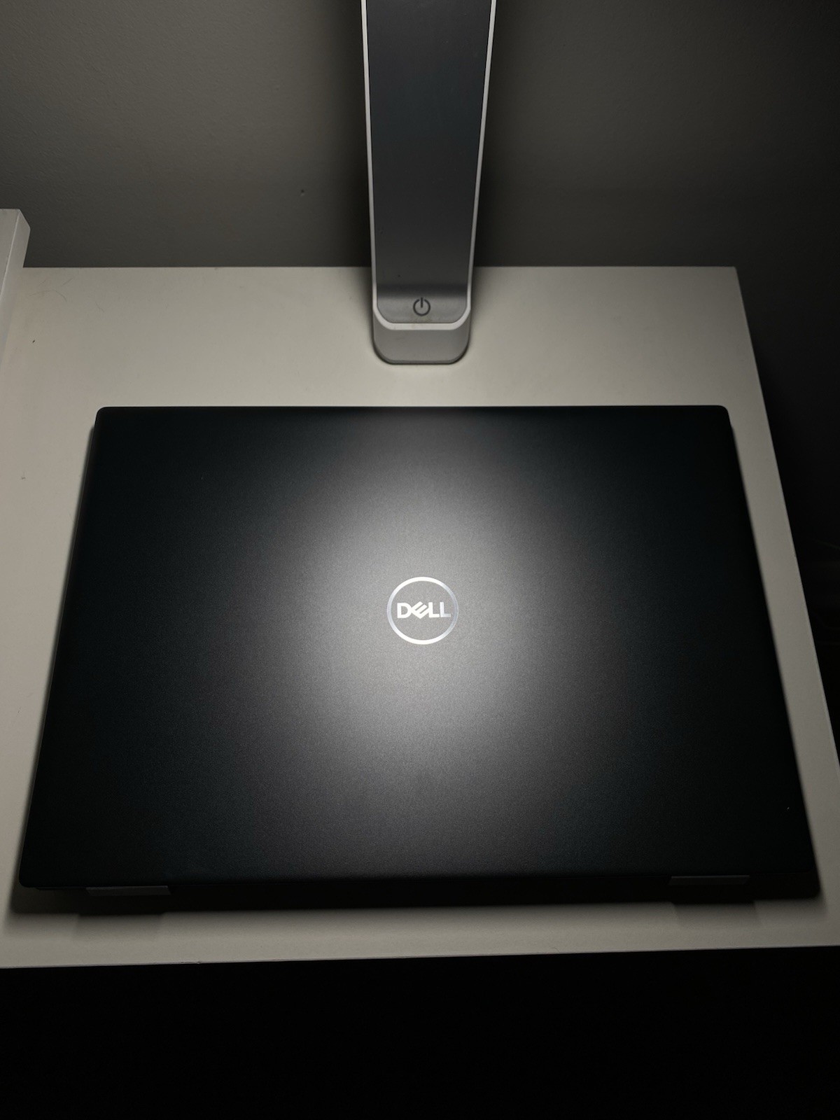 Dell Vostro 7620 16″ i7-12700H 16GB RAM GeForce RTX 3050 Windows 11 PRO Laptop