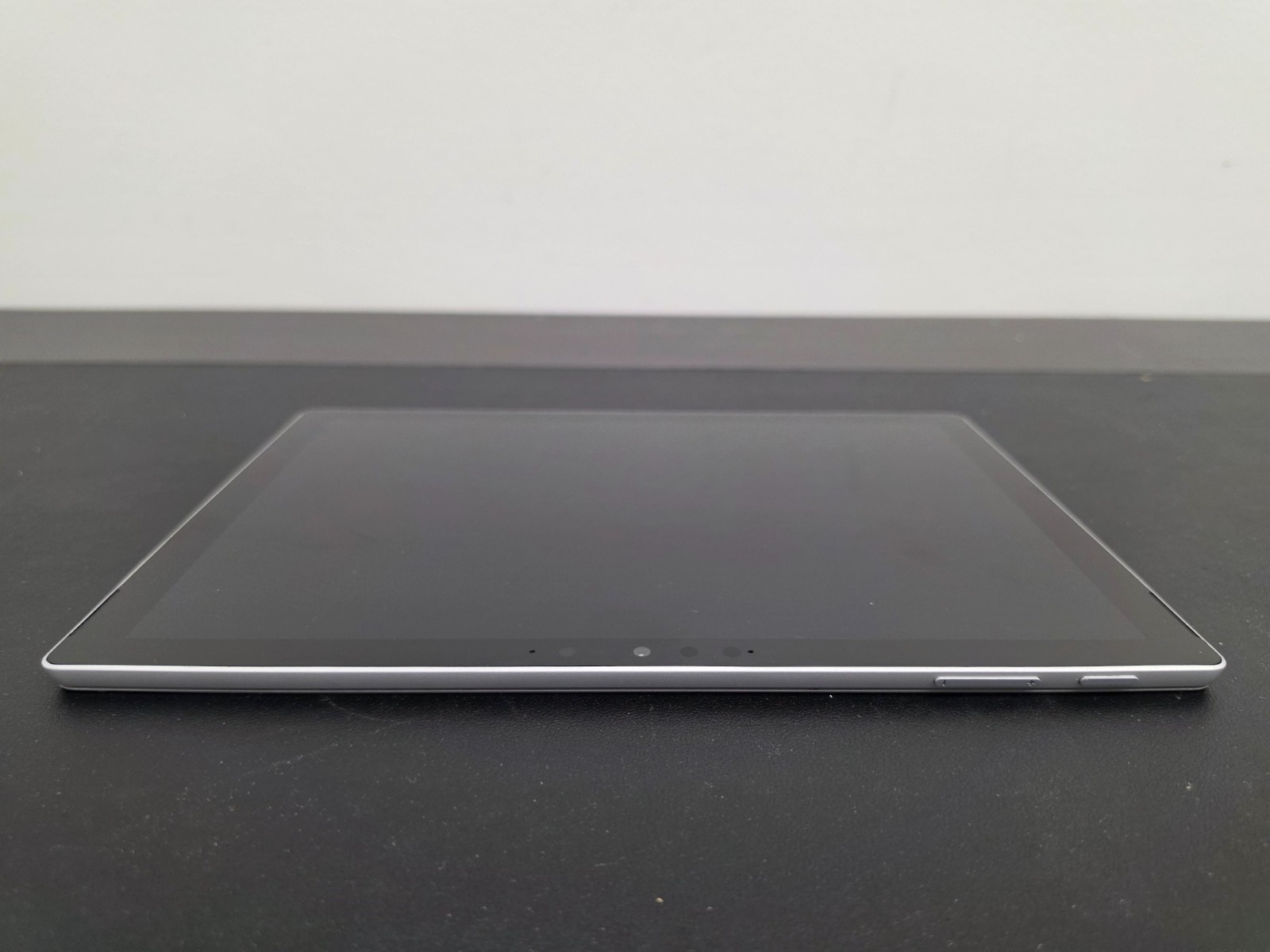 Microsoft Surface Pro 7+ ***LTE*** i5-1135G7 16GB Ram 256GB SSD Win 11 Pro