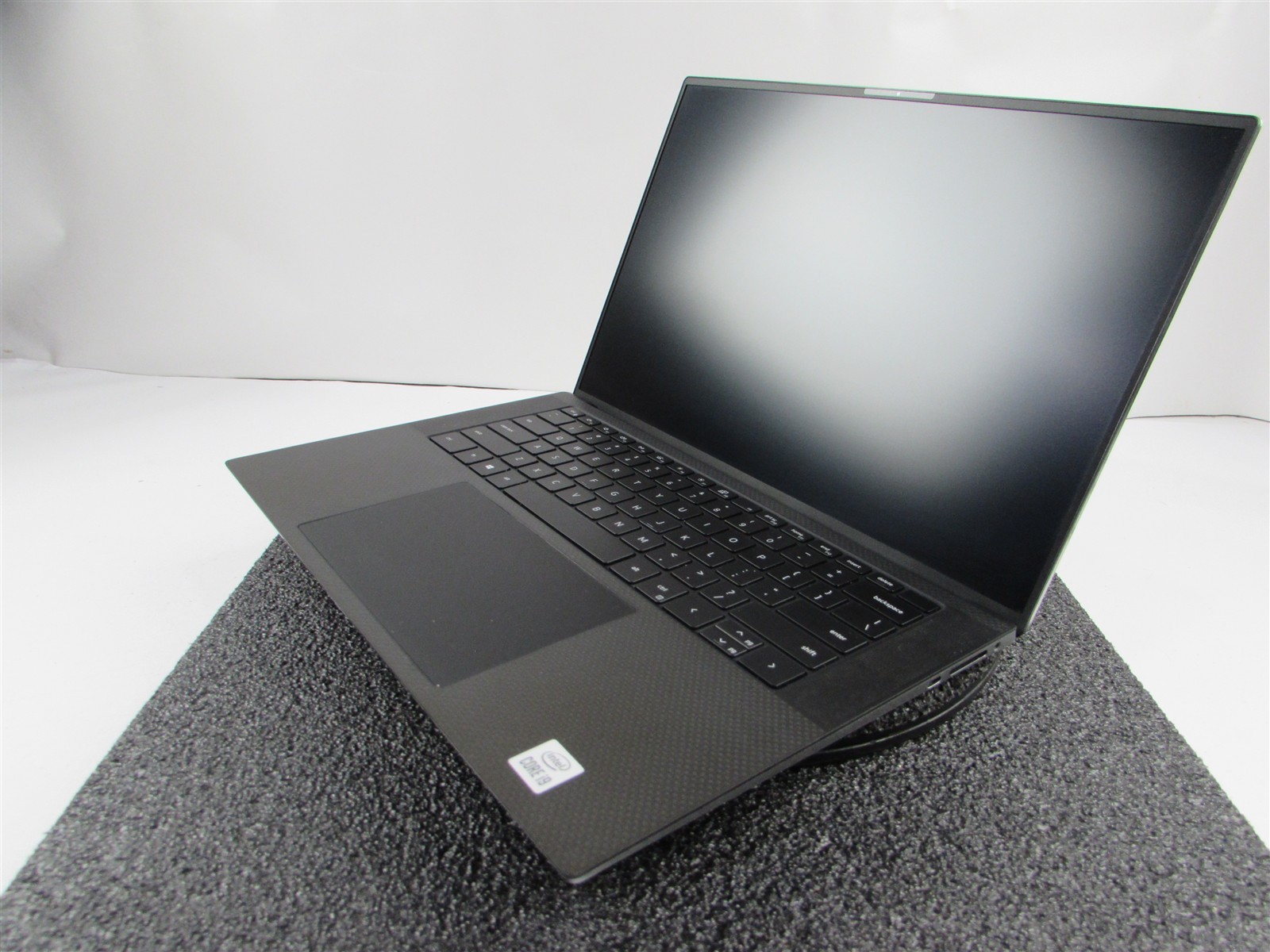 DELL PRECISION 5550 1920X1080 FHD CORE I9-10885H 1TB 32GB RAM T2000 NO O.S/BATT