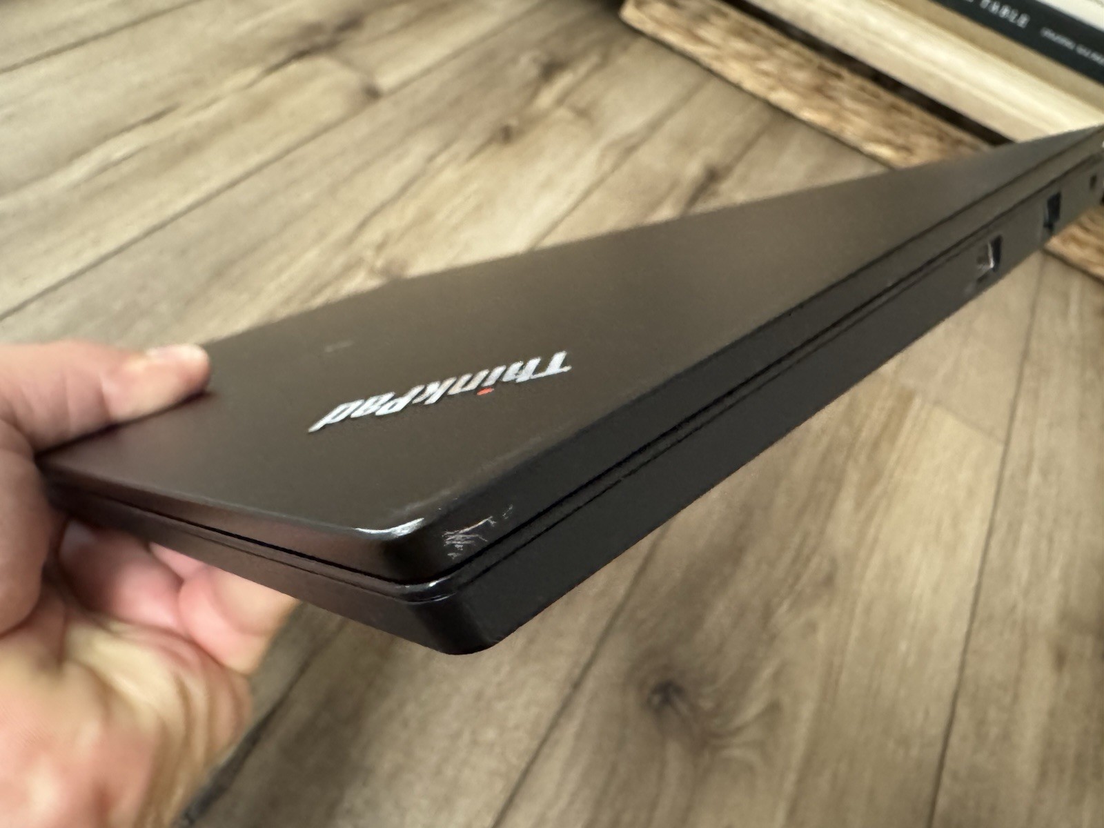 Lenovo ThinkPad E14 Gen 1 14″ FHD i5-10210U 8GB RAM 128GB SSD Win 11 Pro 64-bit