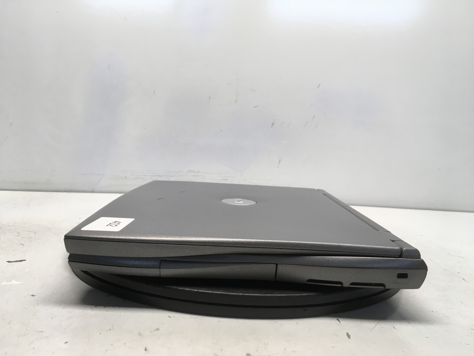 Dell Latitude C400 Intel Mobile Pentium III 1GHz 640 MB NO HDD No Batt