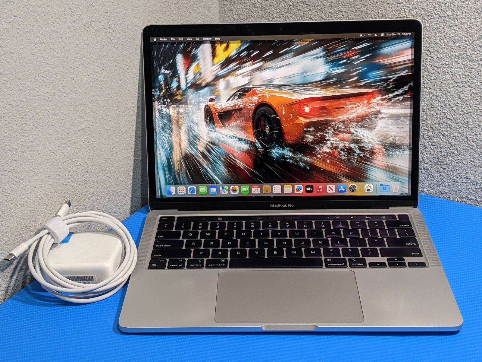 Apple MacBook Pro A2338 (2020) 13.3″ M1 8CPU/8GPU 3.2GHz 8GB 256GB MYDA2LL/A +PA