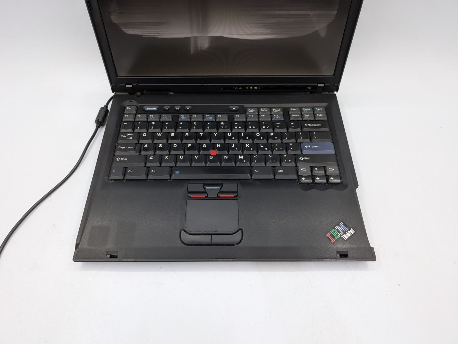 IBM ThinkPad R51 15″ Laptop Pentium M 1.50 GHz Boots to BIOS For Parts