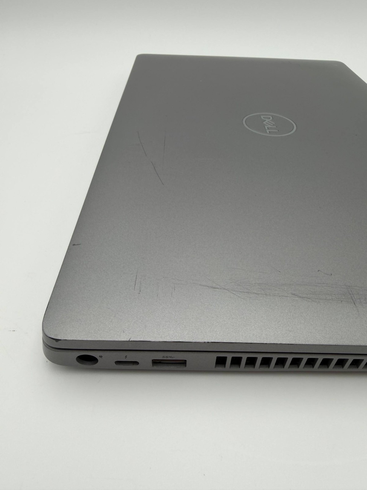Dell PRECISION 15.6″ HD 3551 Laptop i7-10875H 2.30GHz no ram/ssd/charger