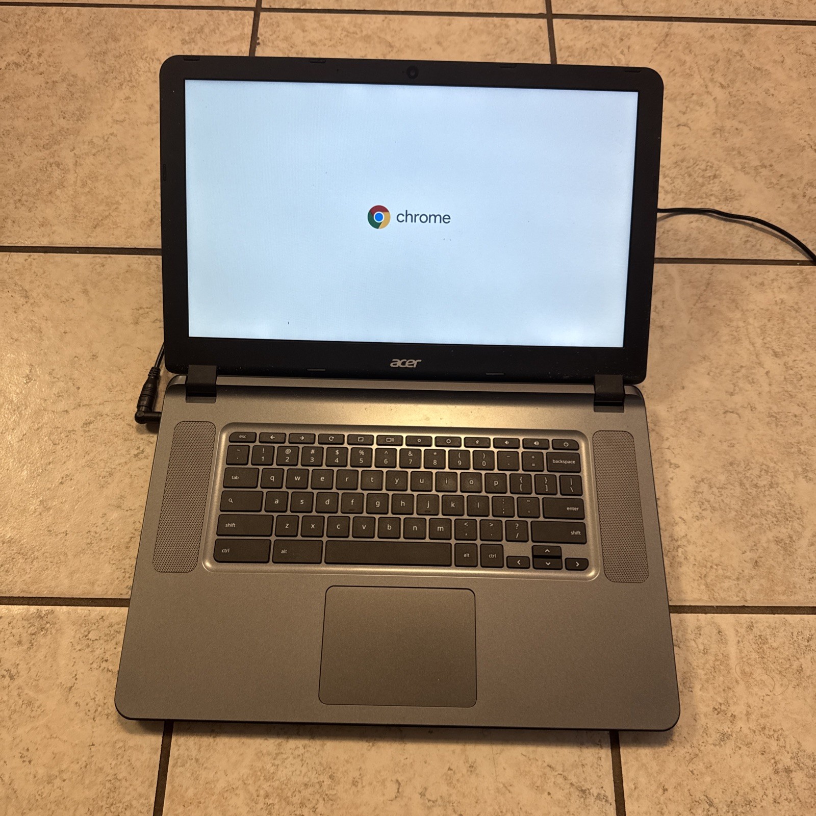 Acer CB3-532 N15Q9 Chromebook 15-inch Intel Celeron 16GB SSD 2GB RAM No Charger