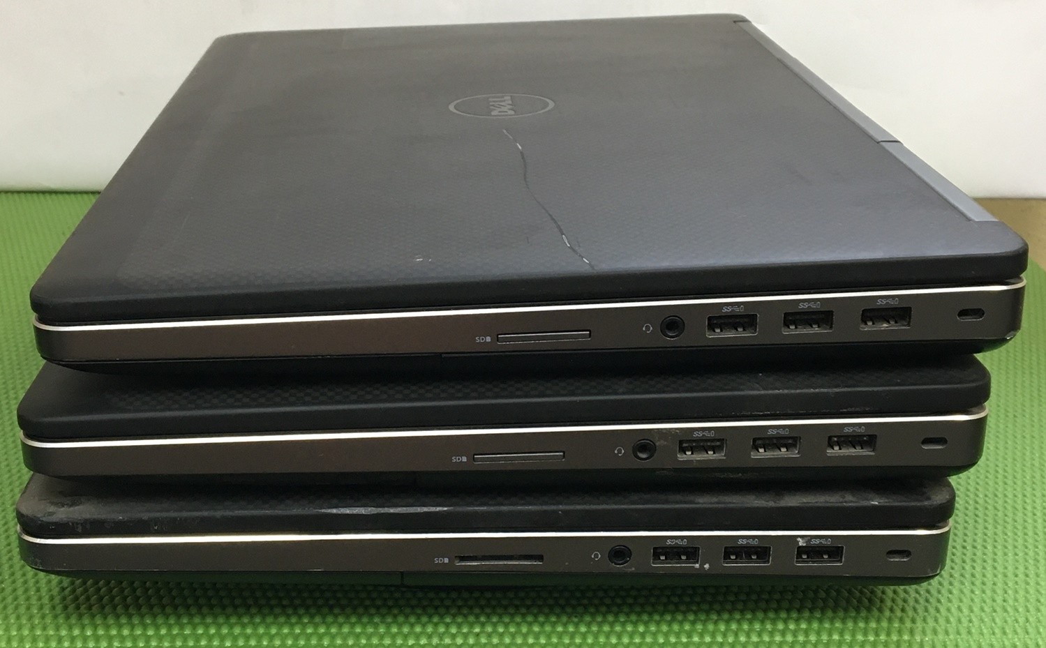(Lot of 3) Dell Precision 7520 i7-6820HQ 16/8GB M2200 – no SSD/OS (AS IS-READ)