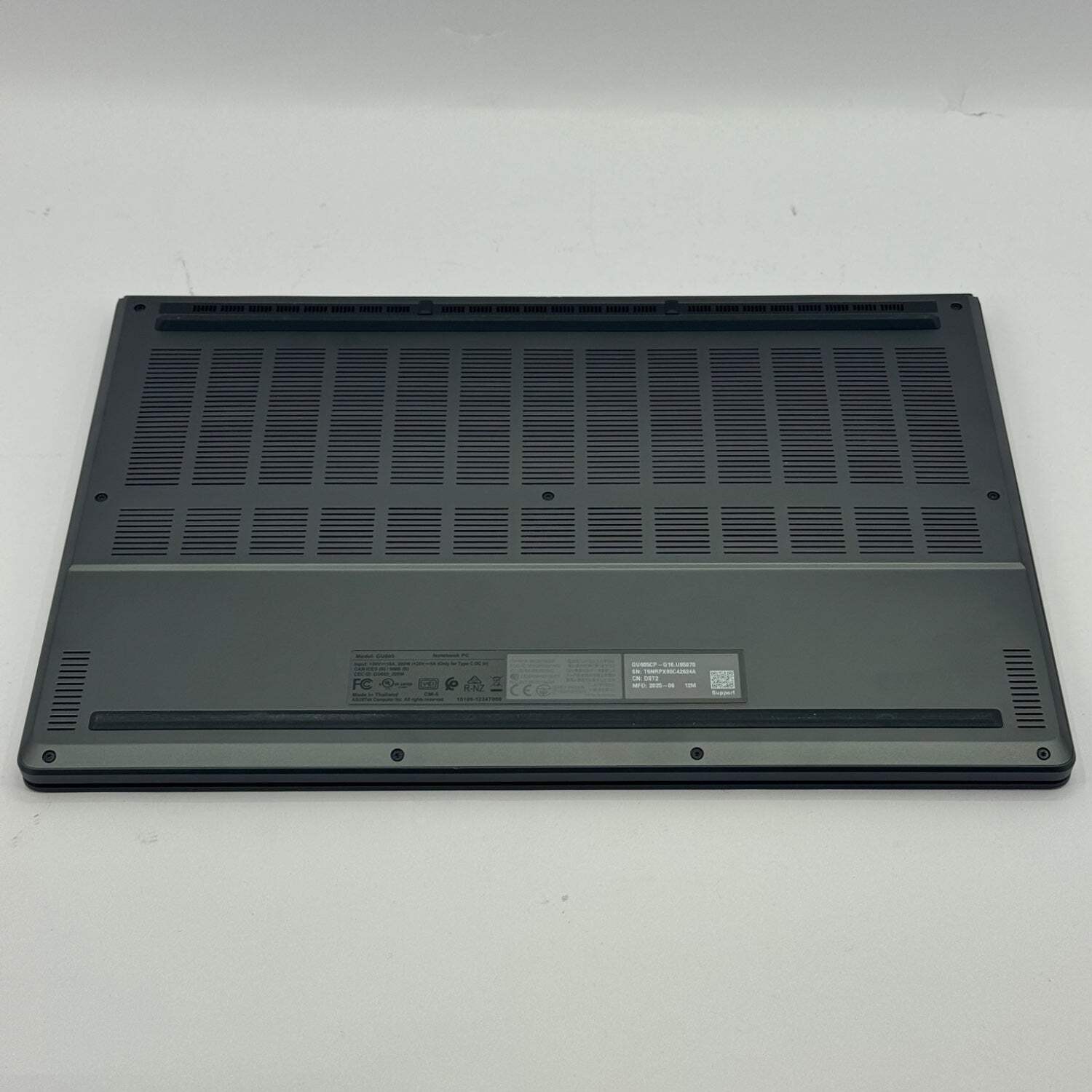 Asus ROG Zephyrus G16 GU605 Core Ultra 9 285H 2.9GHz 16GB RAM 1TB SSD RTX 5070