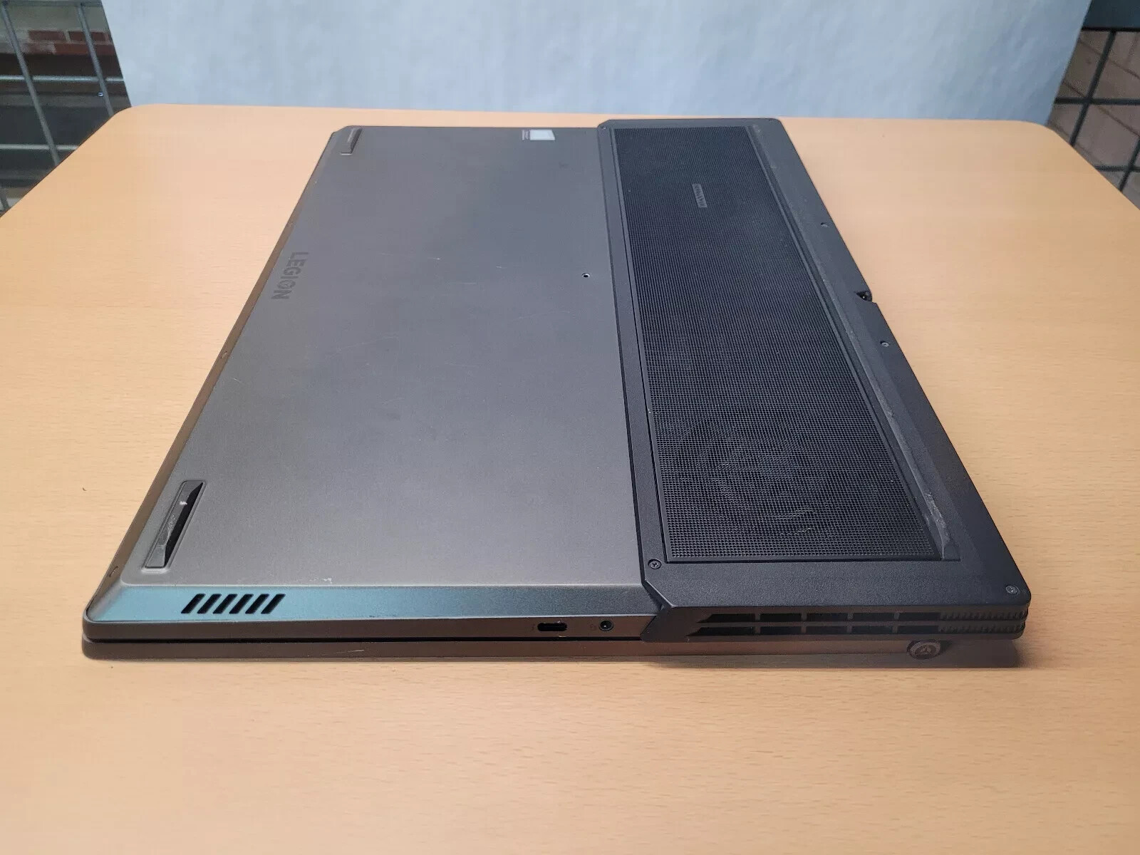 Lenovo Legion Y730-17ICH Laptop i7-8750H 2.20 GHz 16GB 128GB SSD GTX 1050Ti W10H