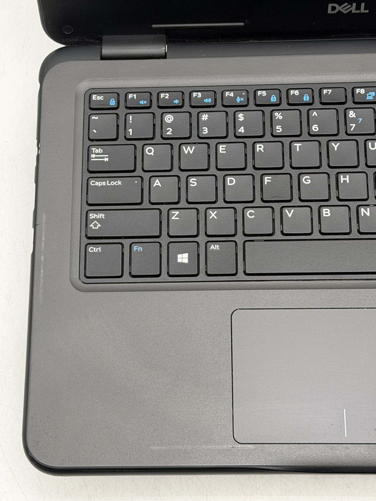 Dell Latitude 3310 13.3in i5-8265U 8GB 128GB NO OS – (READ)