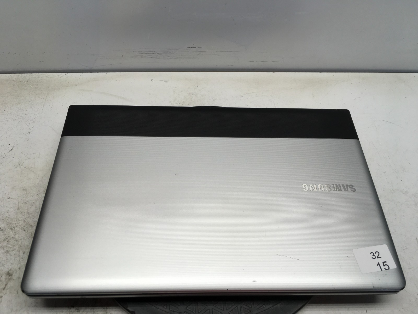 Samsung 300E Intel Pentium B950 2.1GHz 4 GB NO HDD