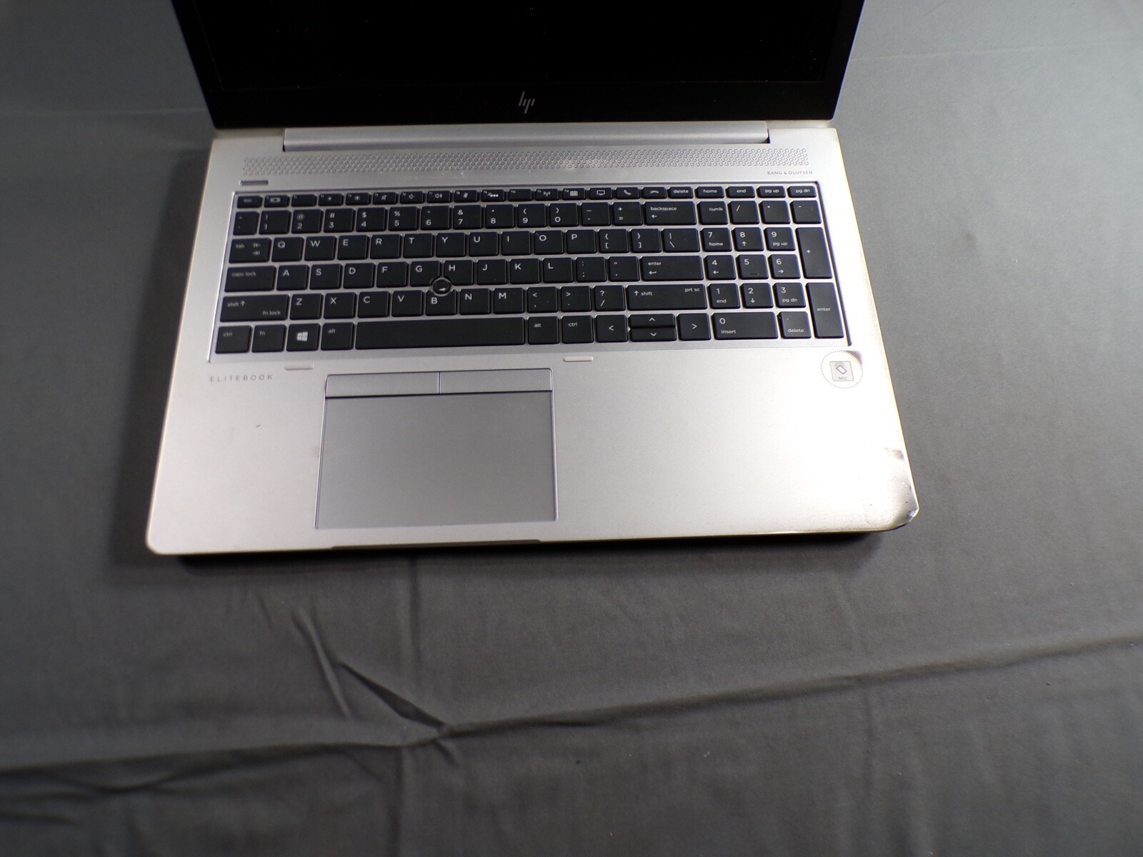 HP ELITEBOOK 755 G5 AMD RYZEN 7 PRO 2700W RADEON VEGA MOBILE GIX 4GB RAM
