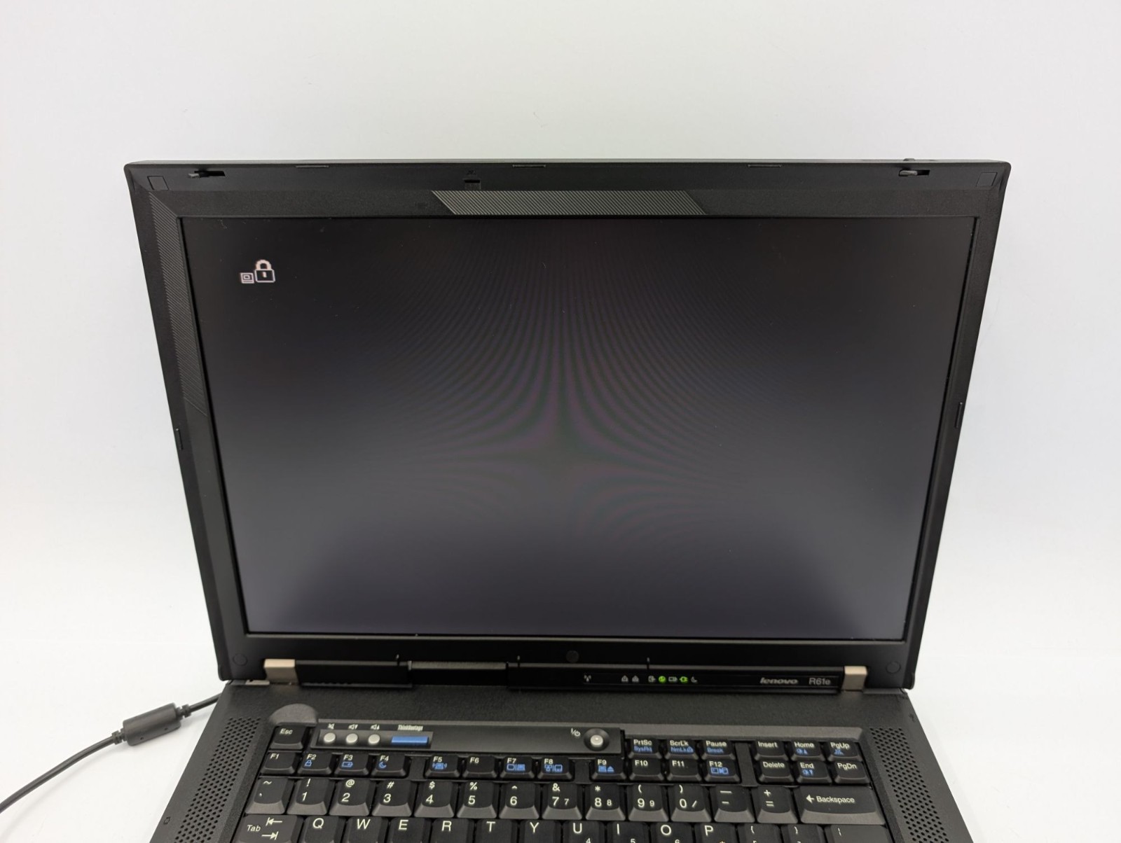 Lenovo ThinkPad R61e 15.6″ Laptop Celeron 540 1GB RAM For Parts