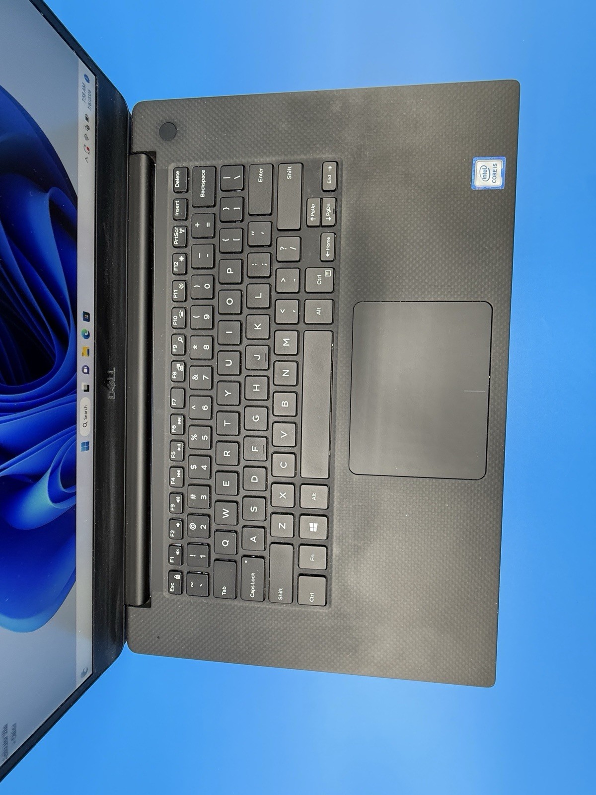 Dell XPS 15 7590 Intel Core i5-9300H 2.40 GHz 8GB RAM, 256GB SSD Win 11 PRO